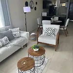 Apartment 1 Block From The Malecon Beach View - Flamingo 601