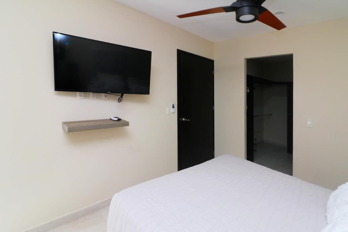 1 Block From The Malecon View - Flamingo 601 Mazatlán