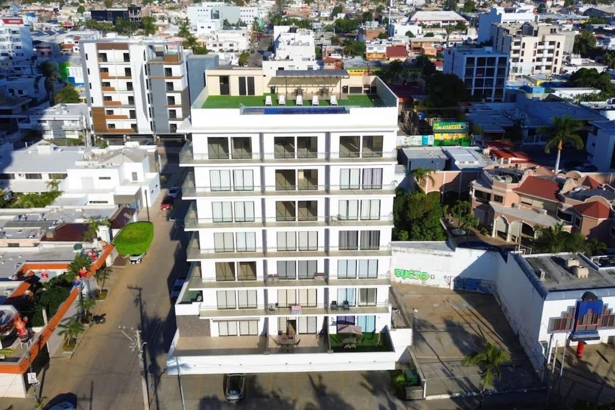 1 Block From The Malecon View - Flamingo 601