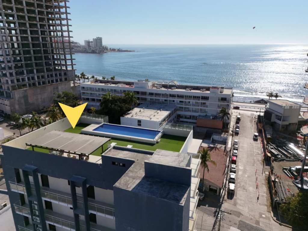 1 Block From The Malecon View - Flamingo 601